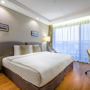 [ 11] Hollywood Double Terrace Room